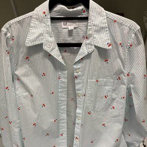 Women's Gap Buttondown shirt